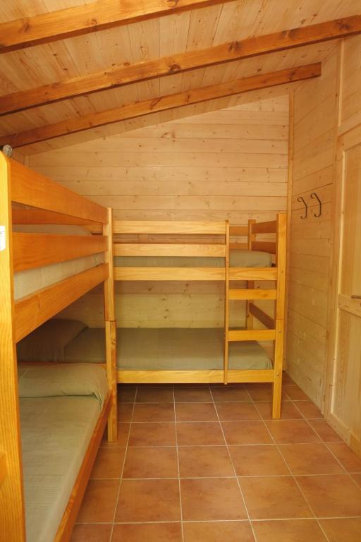 Camping Maçanet de Cabrenys Стая снимка