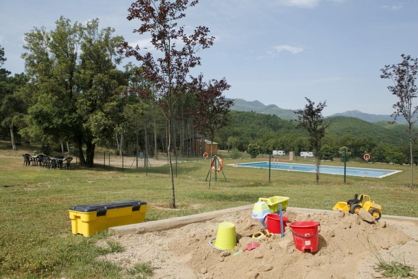 Camping Maçanet de Cabrenys Екстериор снимка