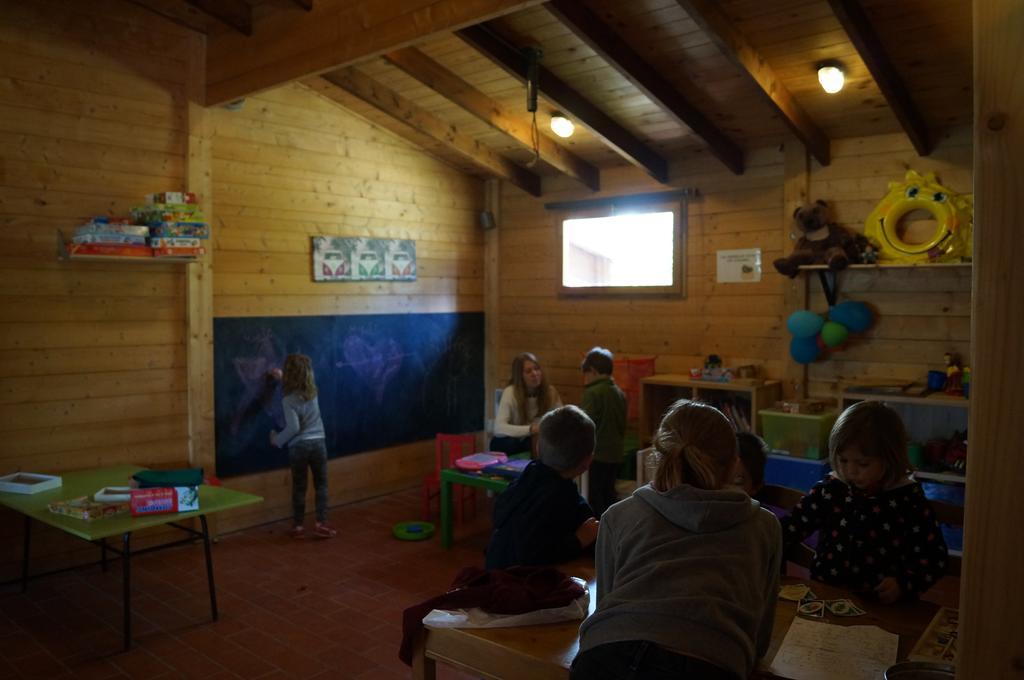 Camping Maçanet de Cabrenys Екстериор снимка
