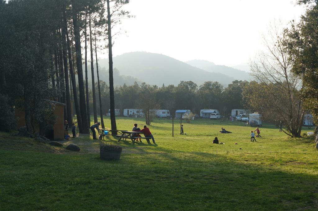 Camping Maçanet de Cabrenys Екстериор снимка