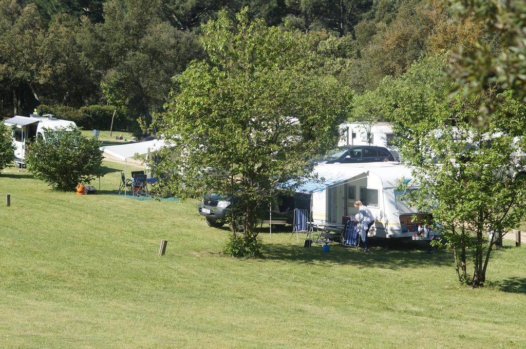 Camping Maçanet de Cabrenys Екстериор снимка